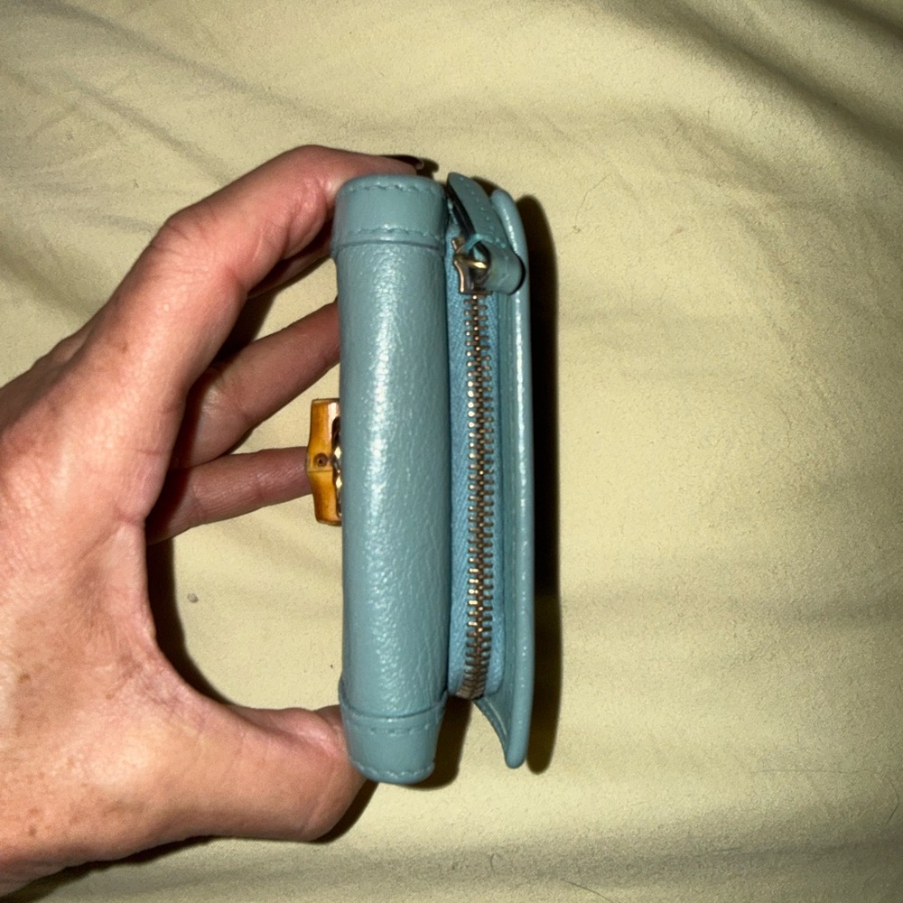 Gucci Teal Leather Wallet with Bamboo Accent - Picture 4 of 10